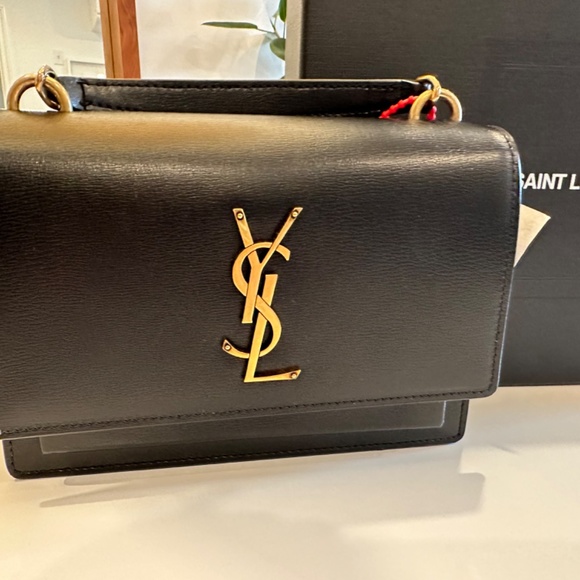Saint Laurent Sunset YSL Monogram Wallet on Chain - Picture 3 of 8